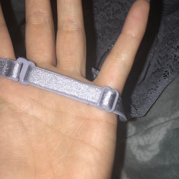 VS Lace keyhole bralette NWOT - Picture 5 of 6